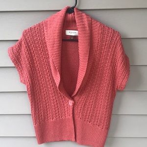 Pretty open weave salmon color sweater. Size S